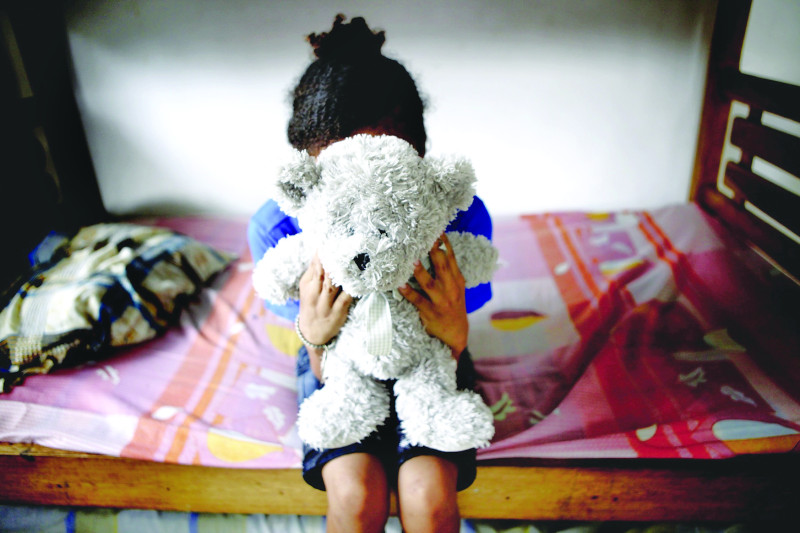 Investigan red de prostitución infantil en Santiago