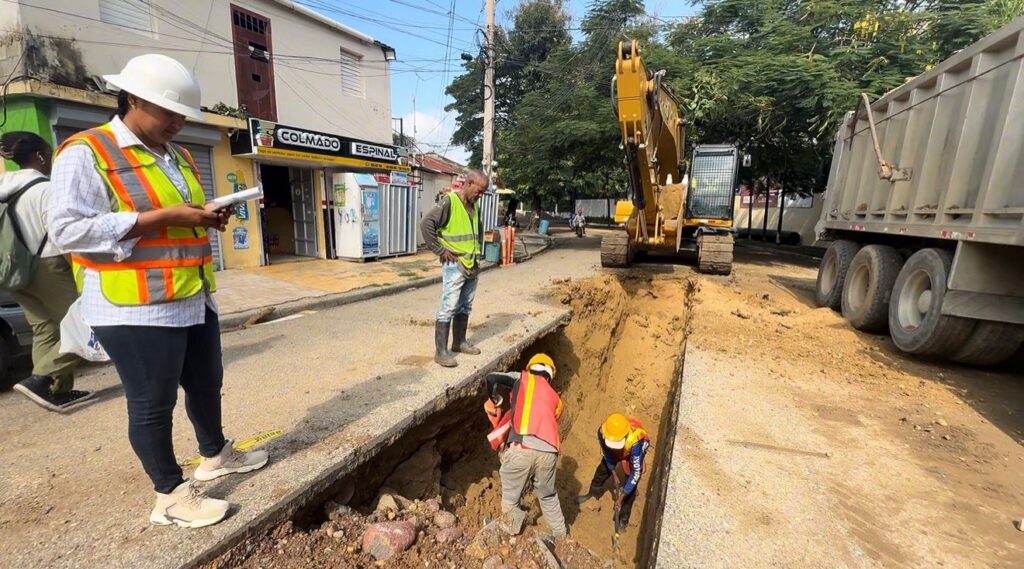 Colector de aguas residuales La Rosaleda impactará a 25 mil habitantes en Santiago