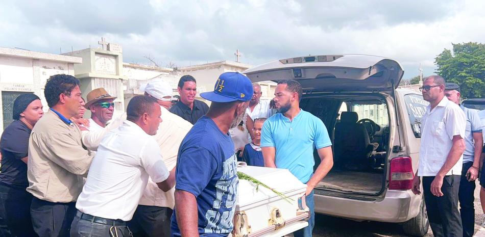 Dan el último adiós a Noelbin, el adolescente muerto a manos de otro cuando salían del politécnico