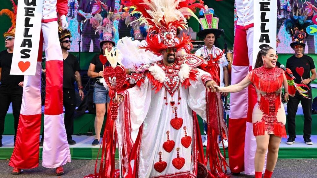 Carnaval de Santiago cierra su tercer domingo convertido en el epicentro del arte y la cultura