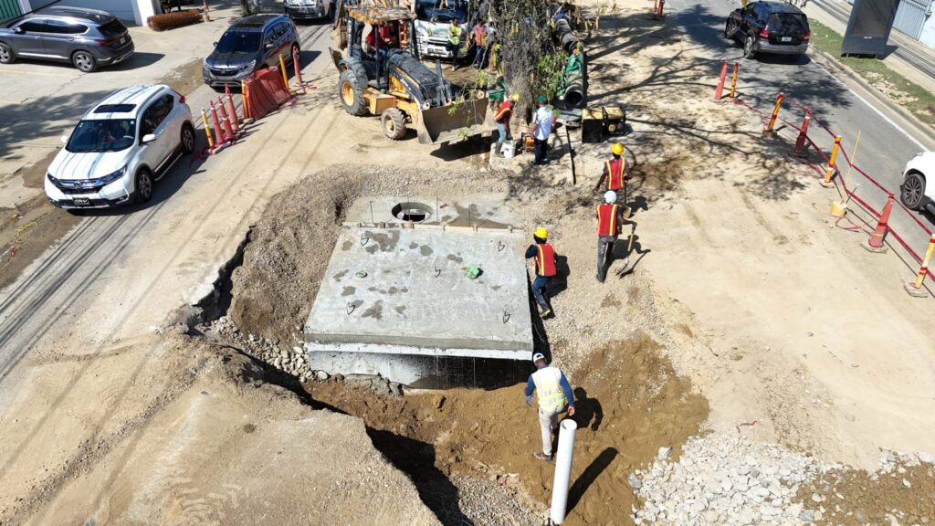 Coraasan restablece servicio en sectores que dependen de trabajos Av. 27 de Febrero