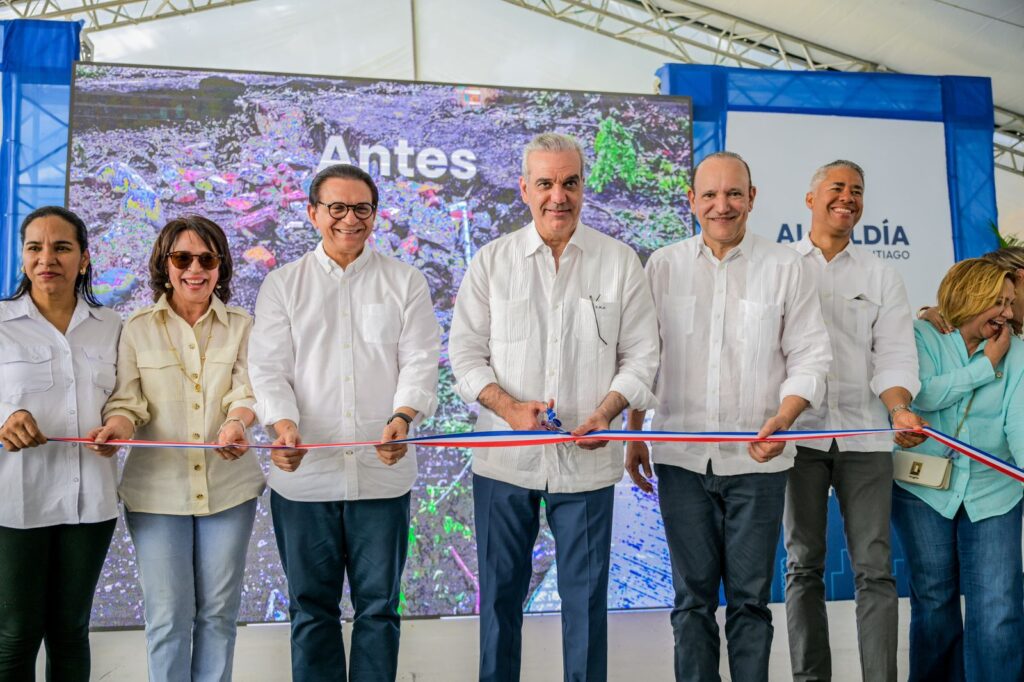 Alcaldía de Santiago entrega Parque Los Jazmines junto al presidente Abinader con inversión de más de RD$10,226,705.6