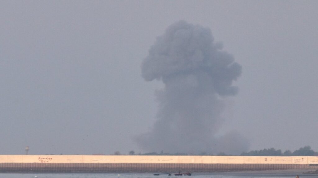 EU mantiene a Irán bajo bombardeos