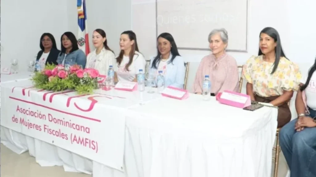 Asociación de Mujeres Fiscales defienden procuradora fiscal